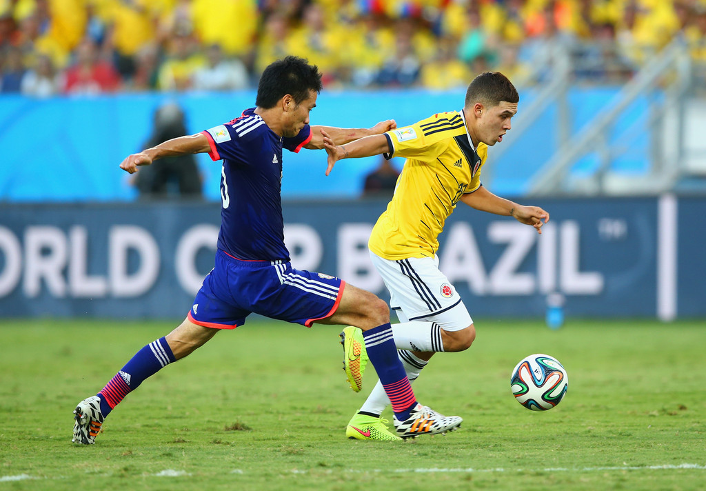 看看这些孩子踢球有没有西班牙味。 留洋联队VS萨瓦德尔友谊赛（少年们踢得像西班牙吗？留洋联队对阵萨瓦德尔友谊赛）