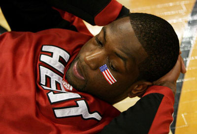 法比奥：非常荣幸拿到中超金靴，这背后是所有人的努力和付出（法比奥：荣膺中超金靴倍感荣幸，这一切离不开大家的共同努力）