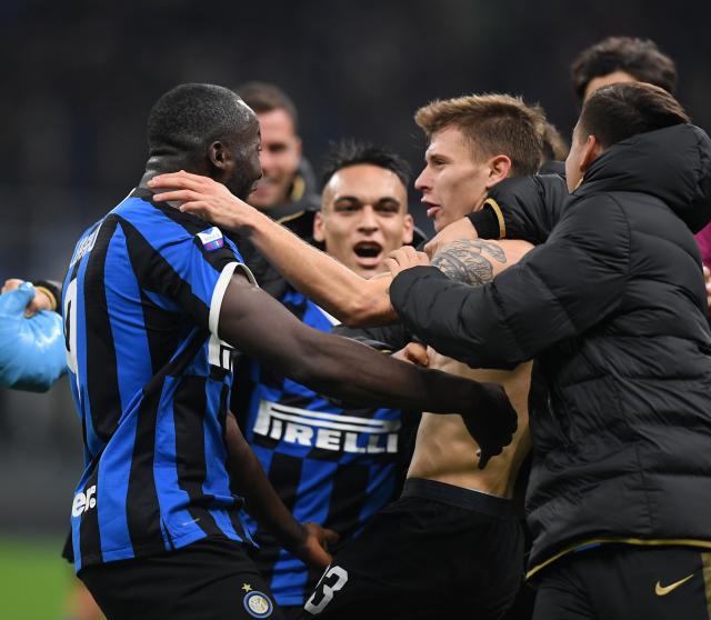 混团世界杯：日乒8-0瑞典，获六连胜，伊藤美诚让对手三局得10分（混团世界杯：日本8-0横扫瑞典，豪取六连胜，伊藤美诚三局仅失10分）