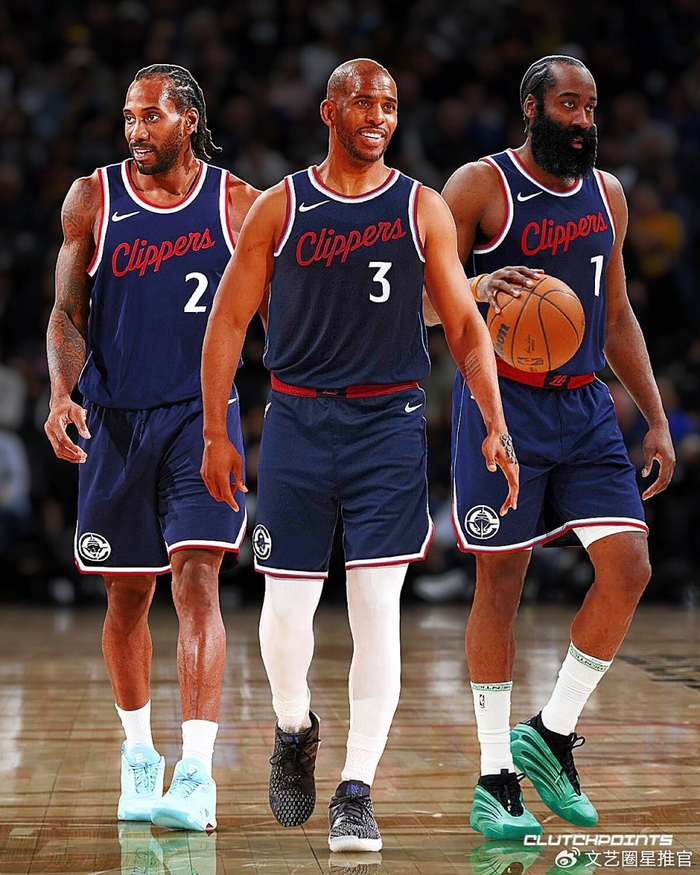 罗马诺：曼联已接触内维斯经纪人 皇马不热衷于冬窗操作（罗马诺：曼联已与内维斯经纪团队接触，皇马对冬窗引援兴趣不大）