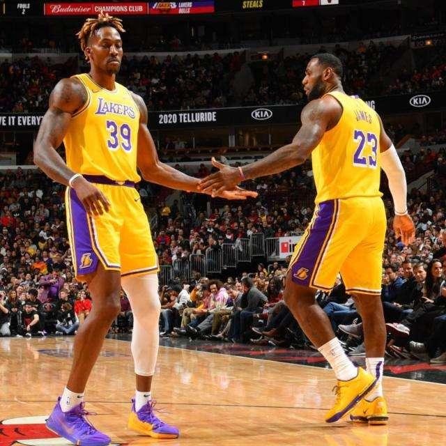 世体：欧洲各大豪门密切关注帕尼切利，有传言称巴萨有意球员（世体：欧洲豪门盯上帕尼切利，传巴萨有意引进）