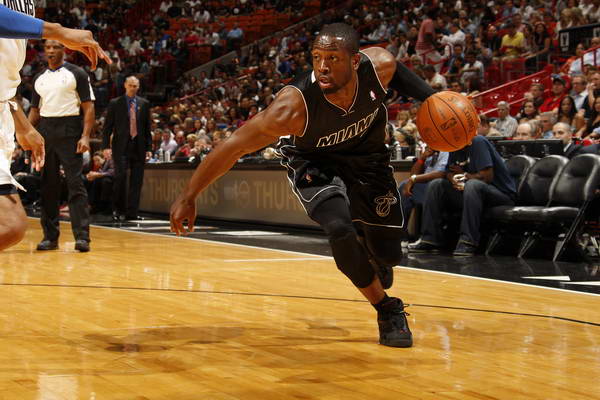 33岁内马尔17分钟戴帽救赎，3场轰5球1助冲击明年世界杯（33岁内马尔17分钟上演帽子戏法强势回归，近3场5球1助剑指明年世界杯）