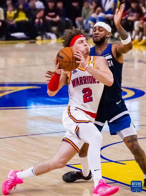 真要走了？孙兴慜在赛后领奖前多次拒绝佩戴队长袖标（离队信号？孙兴慜赛后颁奖前屡次拒绝戴队长袖标）